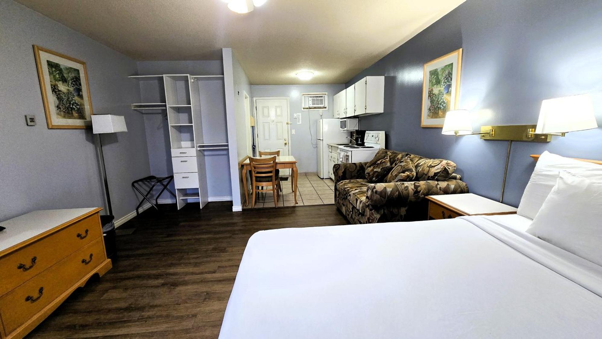 קלונה Okanagan Seasons Resort מראה חיצוני תמונה