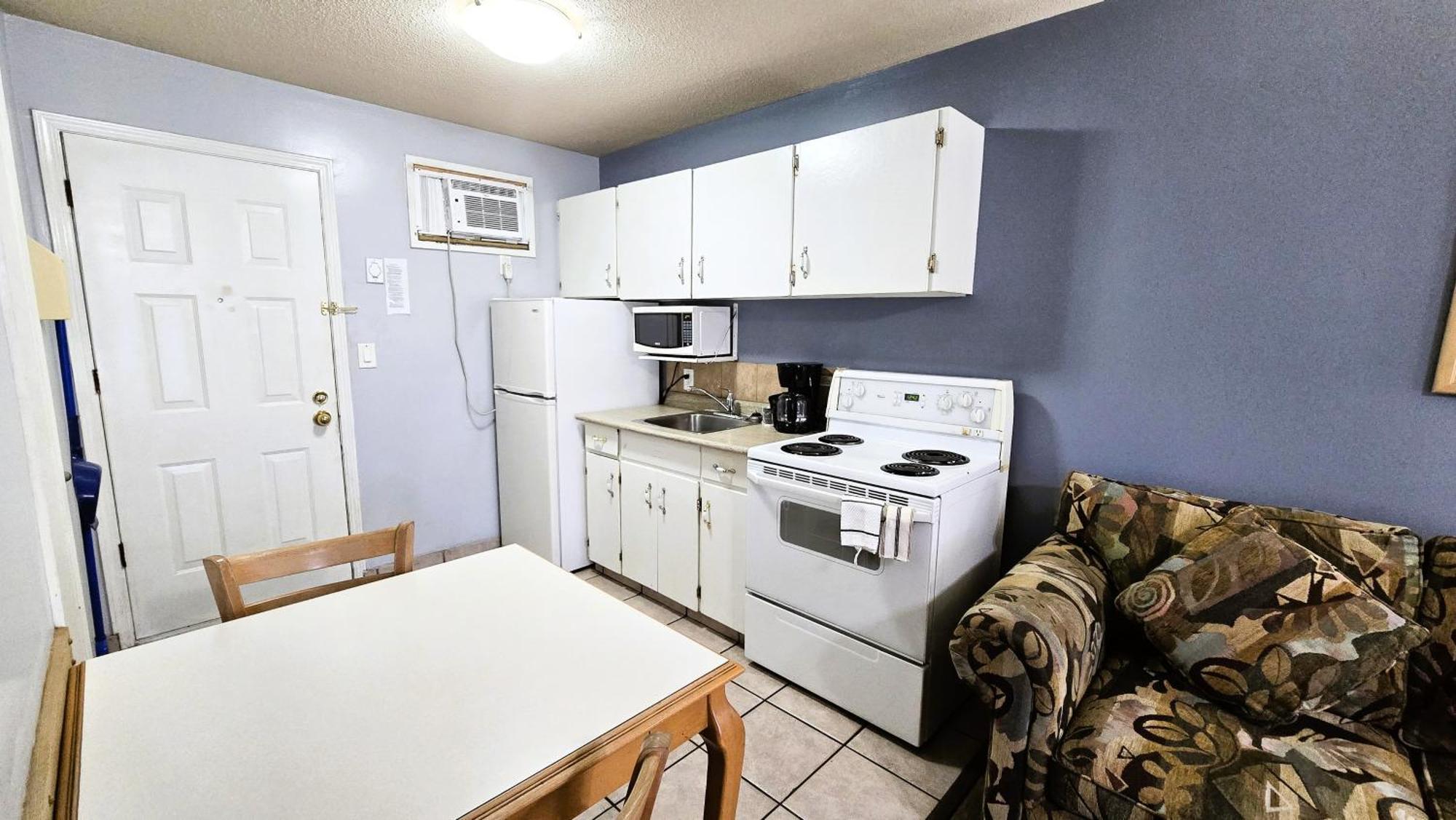 קלונה Okanagan Seasons Resort מראה חיצוני תמונה