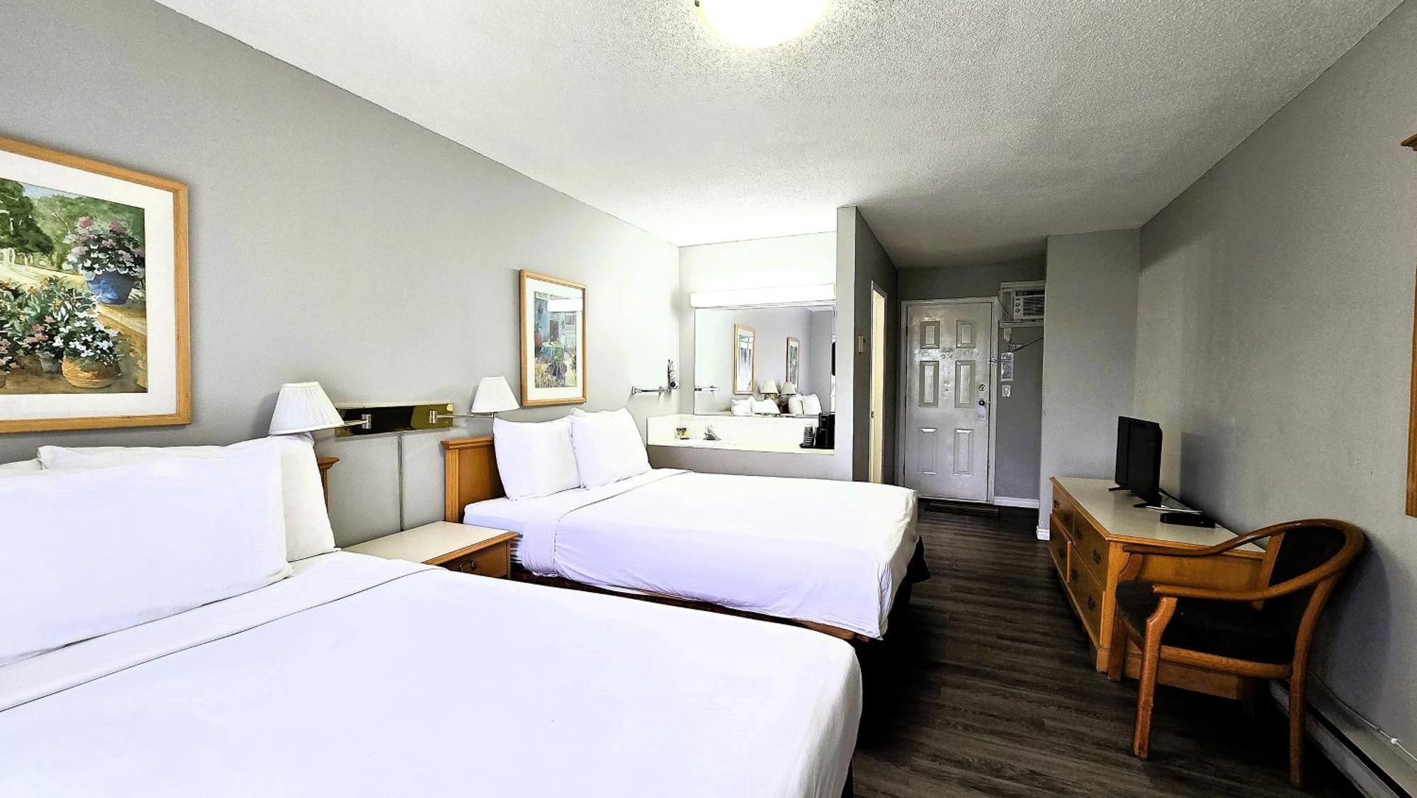 קלונה Okanagan Seasons Resort מראה חיצוני תמונה
